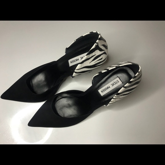 Shoes with my matching blouse - Picture 11 of 16